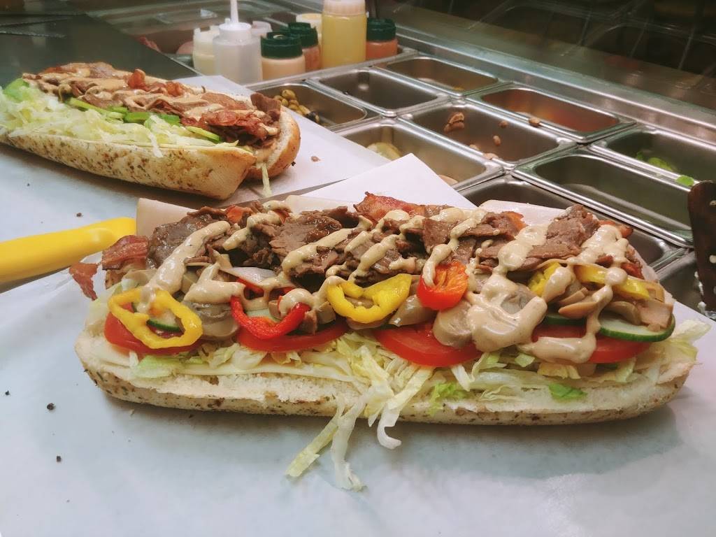 Little Masters Submarine | restaurant | 65 Ontario St, Trenton, ON K8V 2G8, Canada | 6133942933 OR +1 613-394-2933