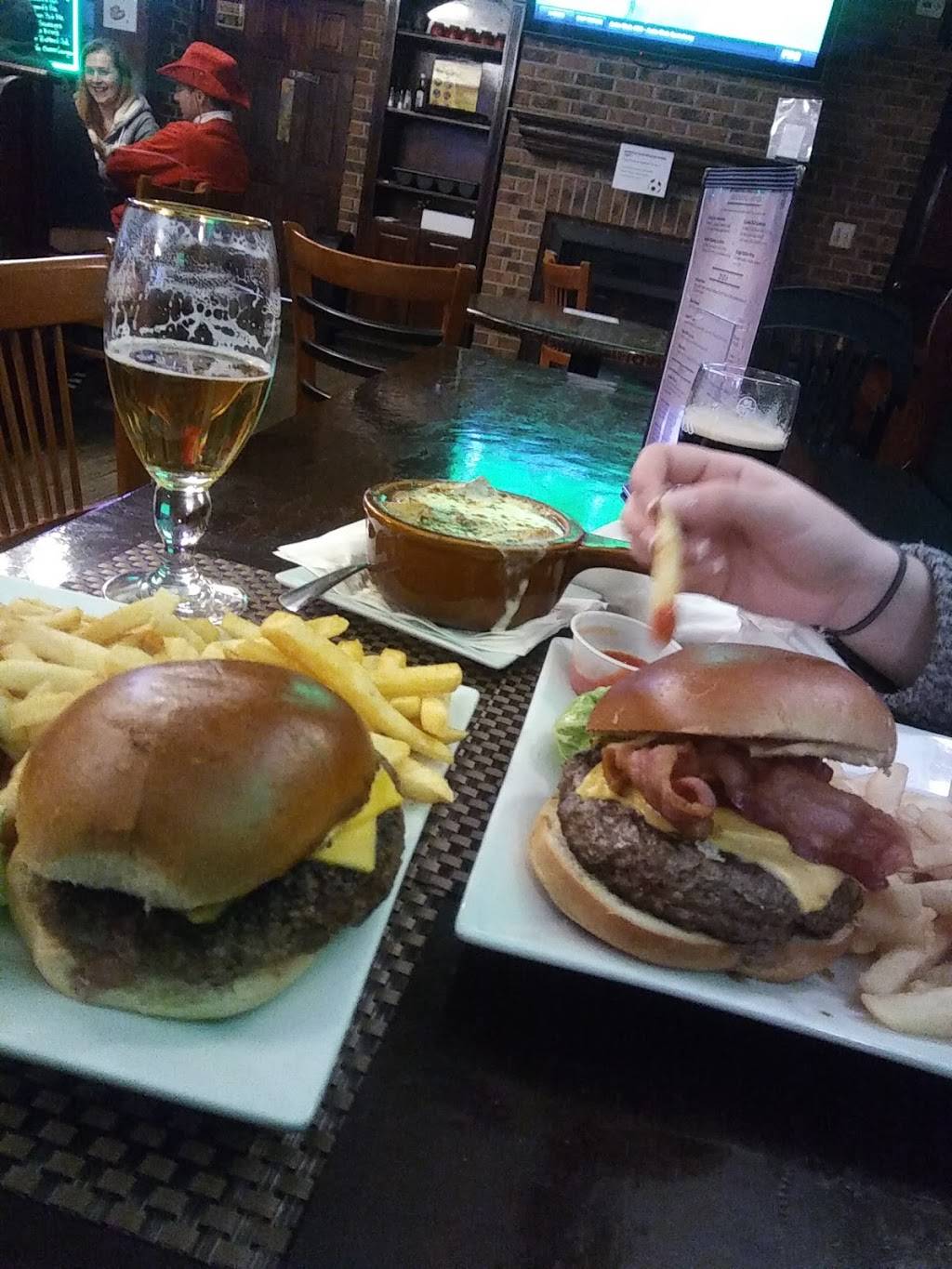 Glenlo Tavern | restaurant | 6418 Fresh Pond Rd, Ridgewood, NY 11385, USA | 7184180661 OR +1 718-418-0661