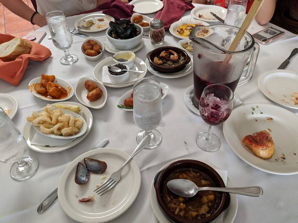 La Paella | restaurant | 476 S San Vicente Blvd, Los Angeles, CA 90048, USA | 3239510745 OR +1 323-951-0745