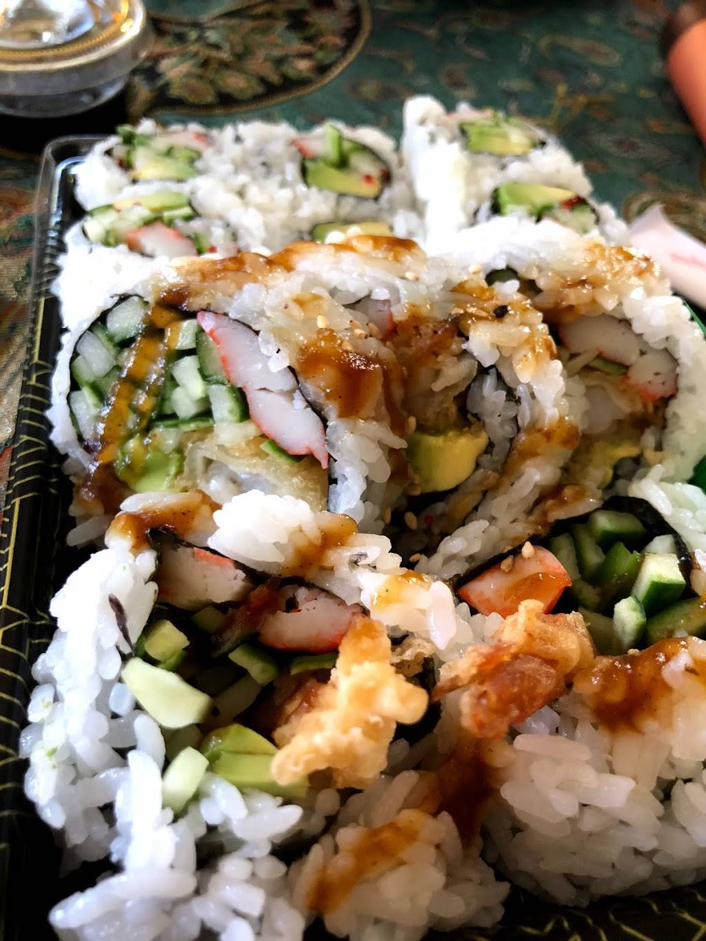 LAN SUSHI | restaurant | 1500 Royal York Rd, Etobicoke, ON M9P 3B6, Canada | 6473491244 OR +1 647-349-1244