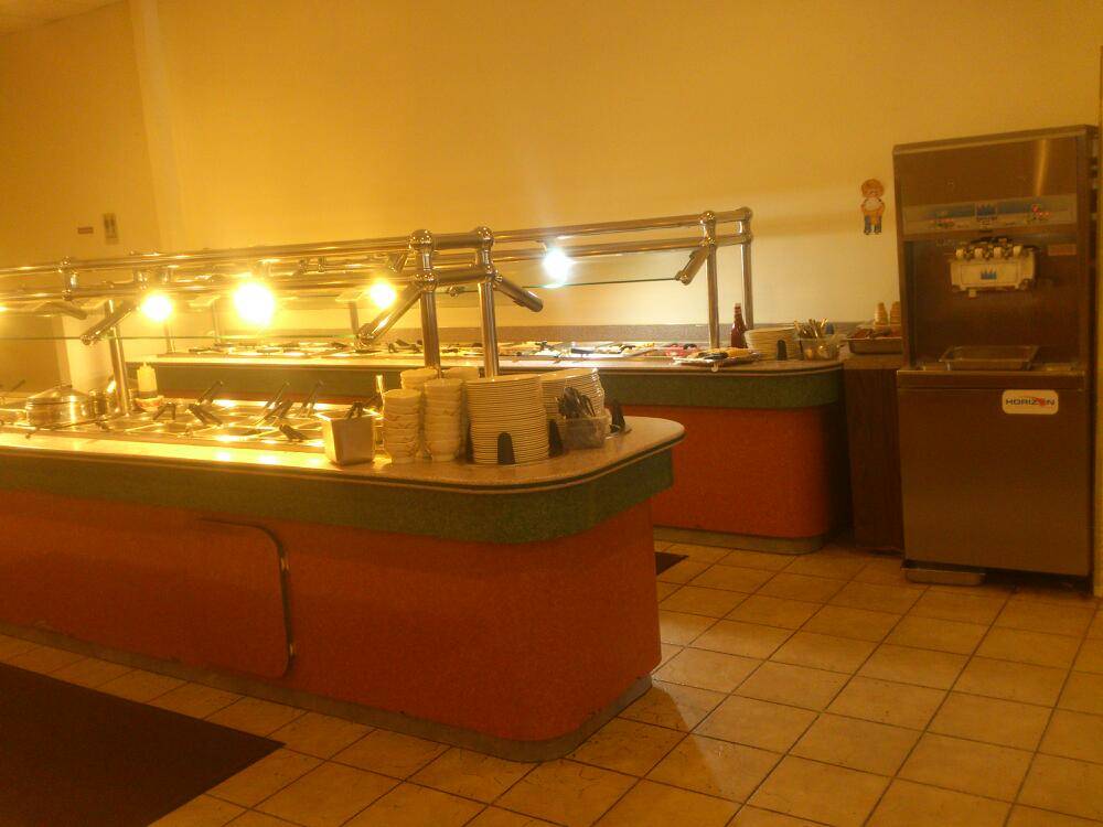 Evergreen | restaurant | 1528 E Sumner St, Hartford, WI 53027, USA | 2626730333 OR +1 262-673-0333