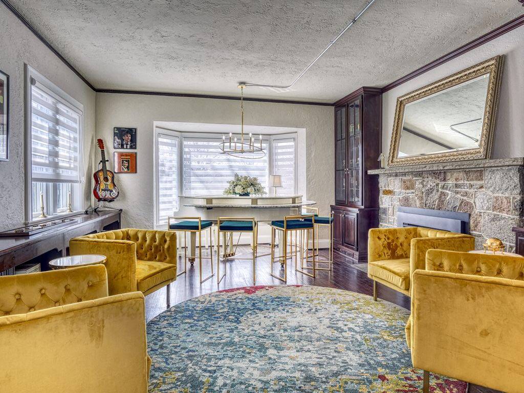 The Abbey | restaurant | 3158 IN-2, Valparaiso, IN 46385, USA | 2194653753 OR +1 219-465-3753