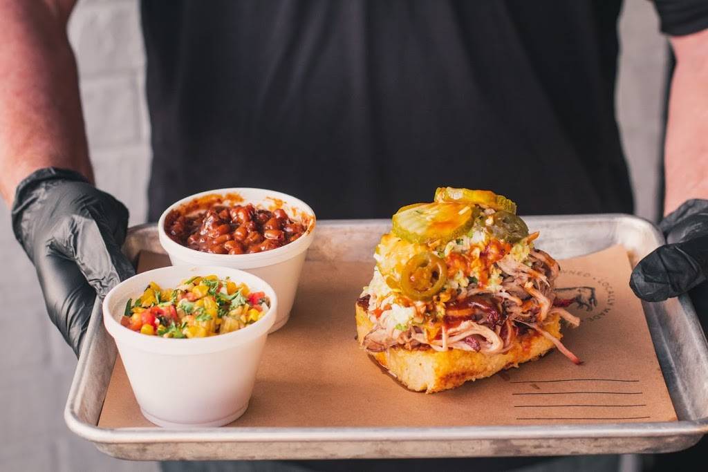 4 Rivers Smokehouse - Coral Springs BBQ | restaurant | 2660 N University Dr, Coral Springs, FL 33065, USA | 8444748377 OR +1 844-474-8377