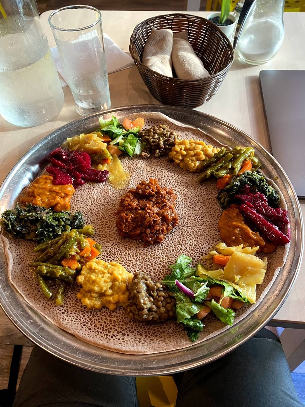 Family Ethiopian Restaurant and Bar | restaurant | 1414 9th St NW, Washington, DC 20001, USA | 2026292950 OR +1 202-629-2950