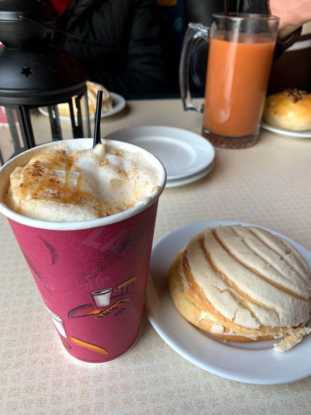 LA PULQUERIA | restaurant | 2501 S Western Ave, Chicago, IL 60608, USA | 7736472000 OR +1 773-647-2000