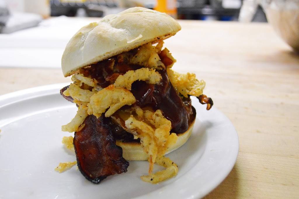 Freedom Farms Sandwich Shop | meal takeaway | 796 Pittsburgh Rd, Butler, PA 16002, USA | 7244811444 OR +1 724-481-1444