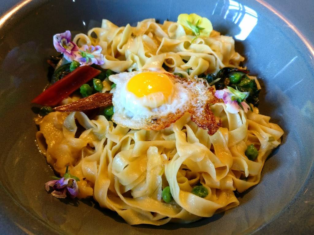 Chez Muffy | restaurant | 10 Rue Saint-Antoine, Québec, QC G1K 4C9, Canada | 4186921022 OR +1 418-692-1022