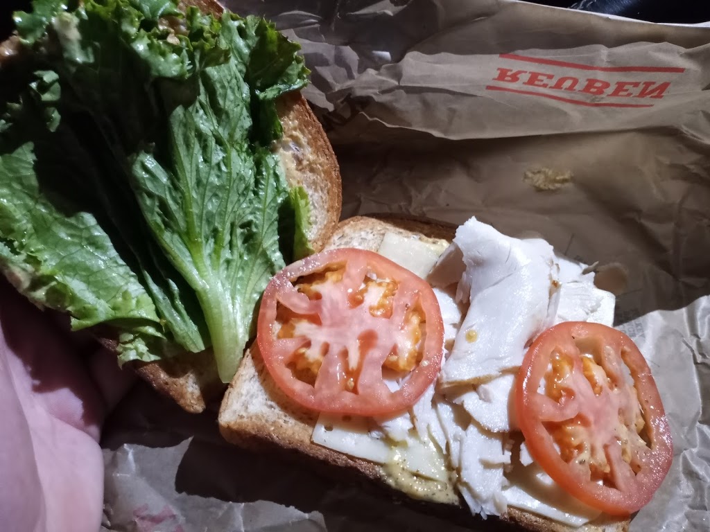 Arbys | meal takeaway | 18 E 9 Mile Rd, Pensacola, FL 32534, USA | 8504768958 OR +1 850-476-8958