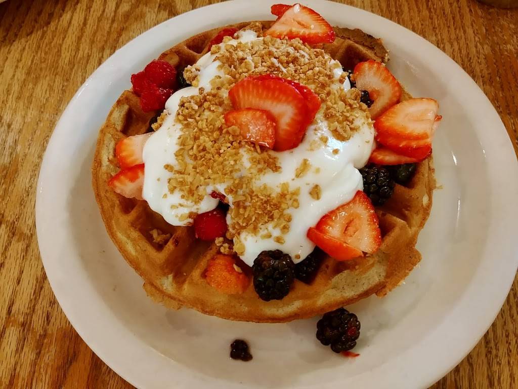 Strawberry Place | restaurant | 72 S Broadway, Nyack, NY 10960, USA | 8453589511 OR +1 845-358-9511