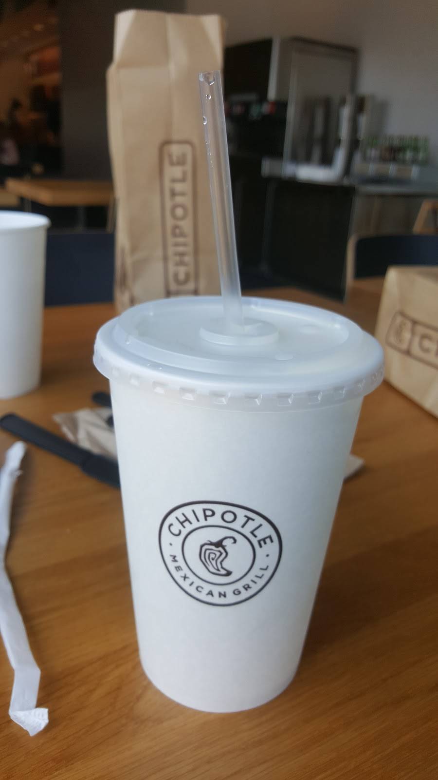 Chipotle Mexican Grill | restaurant | 2046 Union Ave #101, Memphis, TN 38104, USA | 9017292640 OR +1 901-729-2640