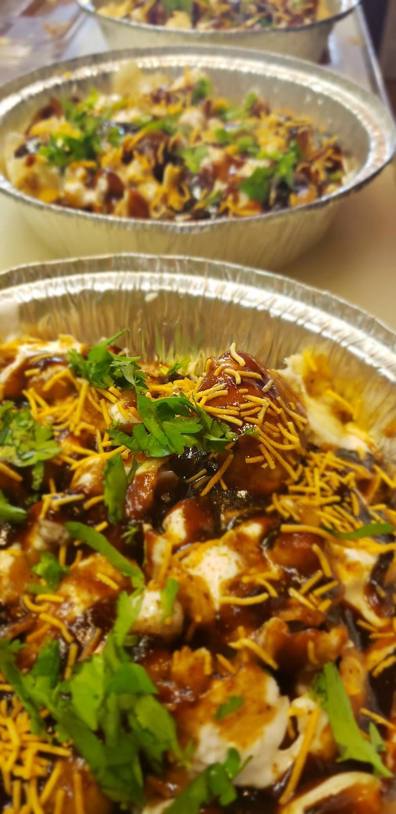 Urban Indian Cafe | restaurant | 1910 St Laurent Blvd, Ottawa, ON K1G 1A4, Canada | 6132471010 OR +1 613-247-1010