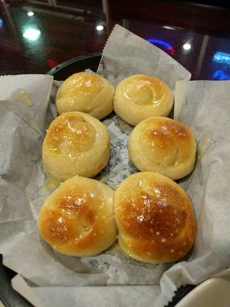 Giannas Pizza Center | restaurant | 6975 W Broward Blvd, Plantation, FL 33317, USA | 9545836009 OR +1 954-583-6009