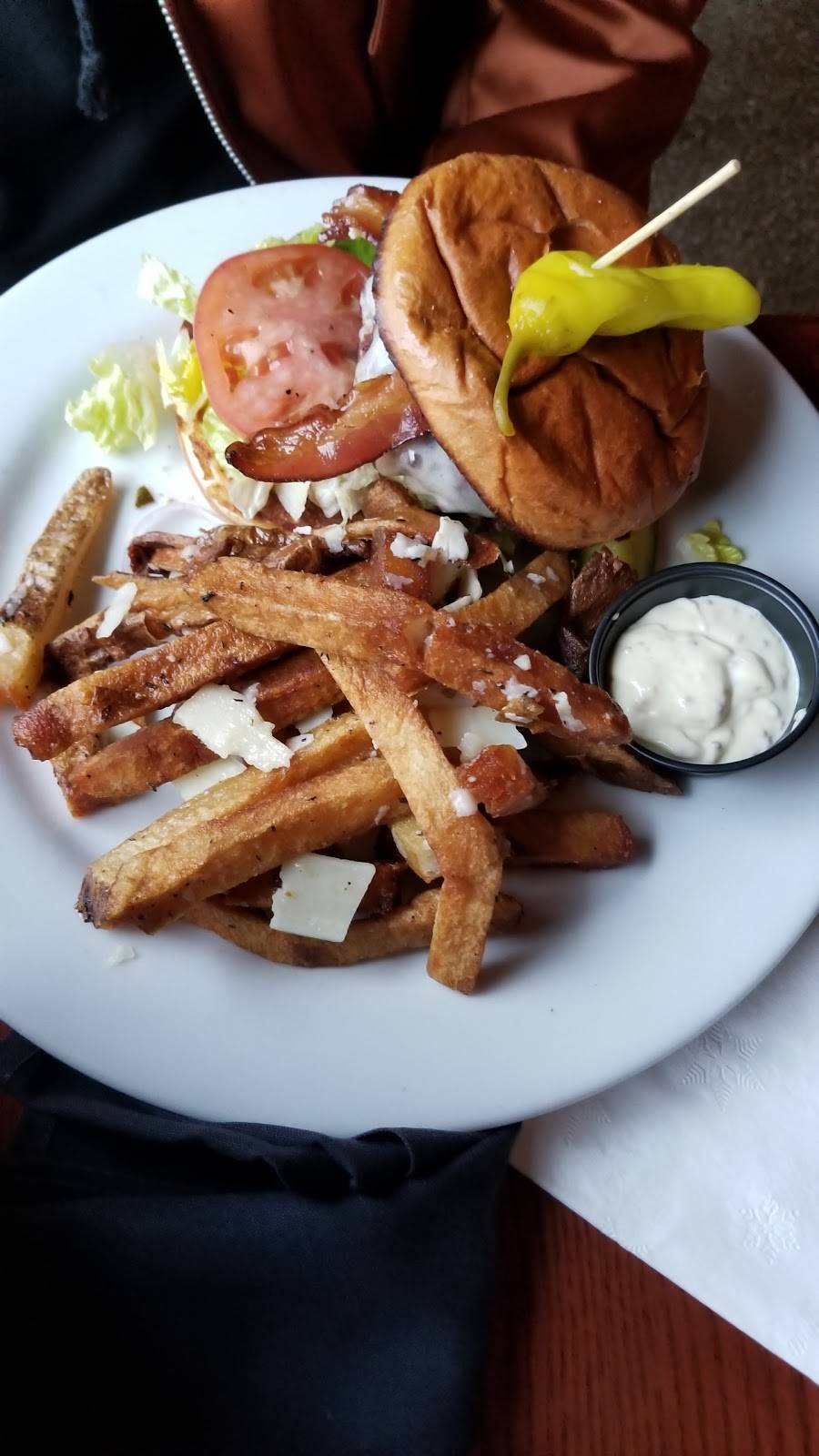 Two Rivers Brewing | restaurant | 542 Northampton St, Easton, PA 18042, USA | 6108291131 OR +1 610-829-1131