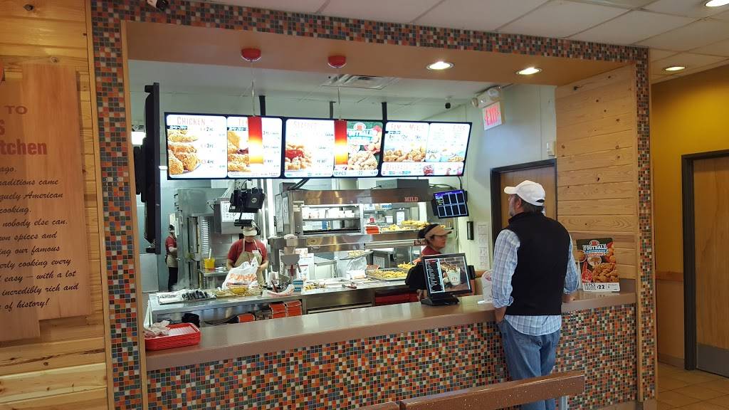 Popeyes Louisiana Kitchen | restaurant | 10207 E 41st St, Tulsa, OK 74146, USA | 9186607227 OR +1 918-660-7227