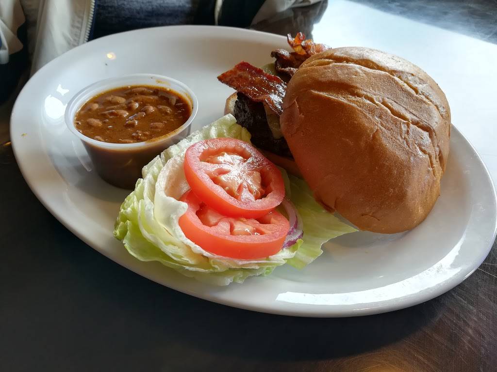 Smalleys Roundup Restaurant | restaurant | 1190 S Main St, Salinas, CA 93901, USA | 8317580511 OR +1 831-758-0511