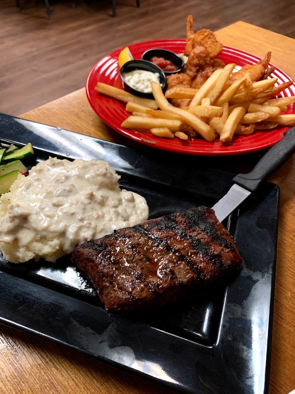 The Elgin Station Grill and Bar | restaurant | 52 N 8th St, Elgin, OR 97827, USA | 5414370100 OR +1 541-437-0100