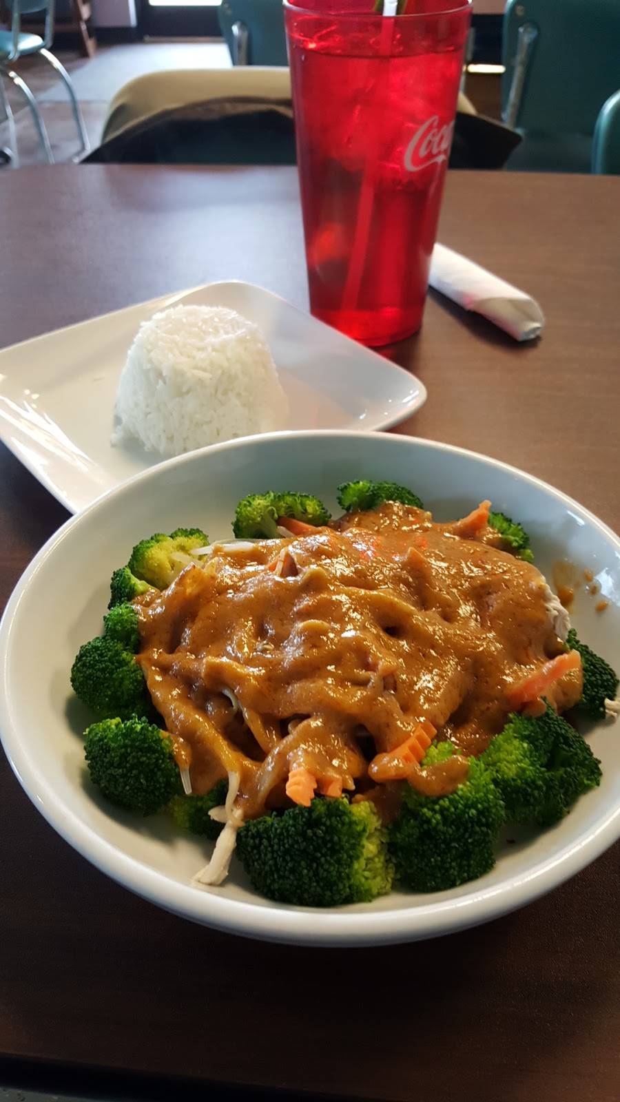 Thai Basil | restaurant | 3301 S Walton Blvd, Bentonville, AR 72712, USA | 4792733955 OR +1 479-273-3955