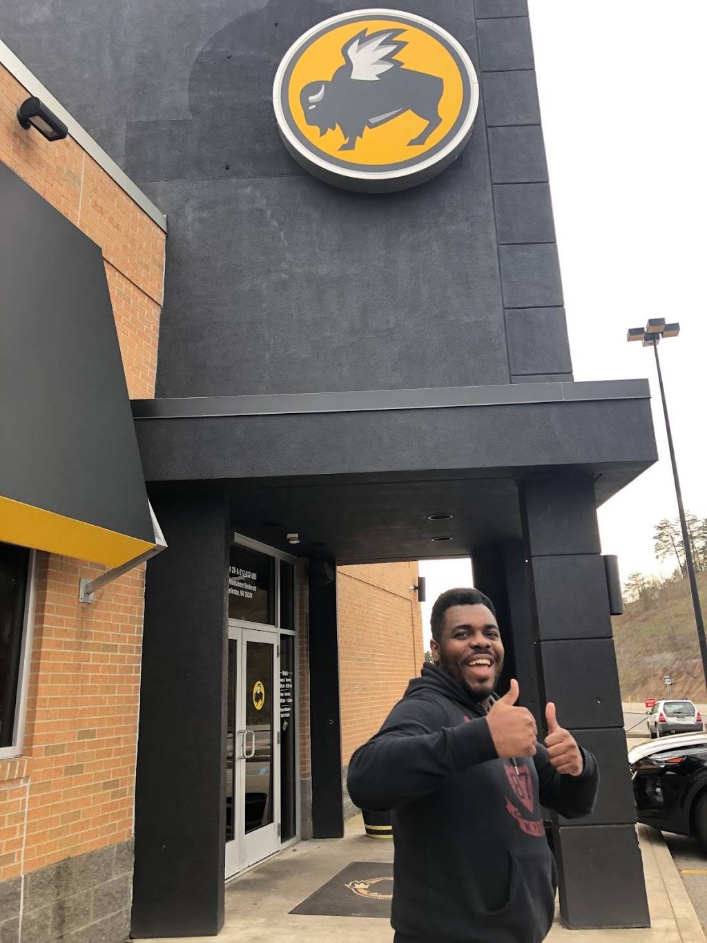 Buffalo Wild Wings | restaurant | 2501 Mountaineer Blvd, Charleston, WV 25309, USA | 3047440801 OR +1 304-744-0801