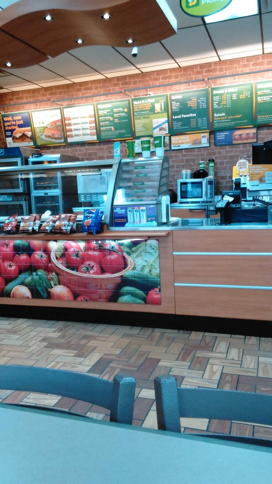 Subway Restaurants | restaurant | 6266 Cambridge Way, Plainfield, IN 46168, USA | 3178380373 OR +1 317-838-0373