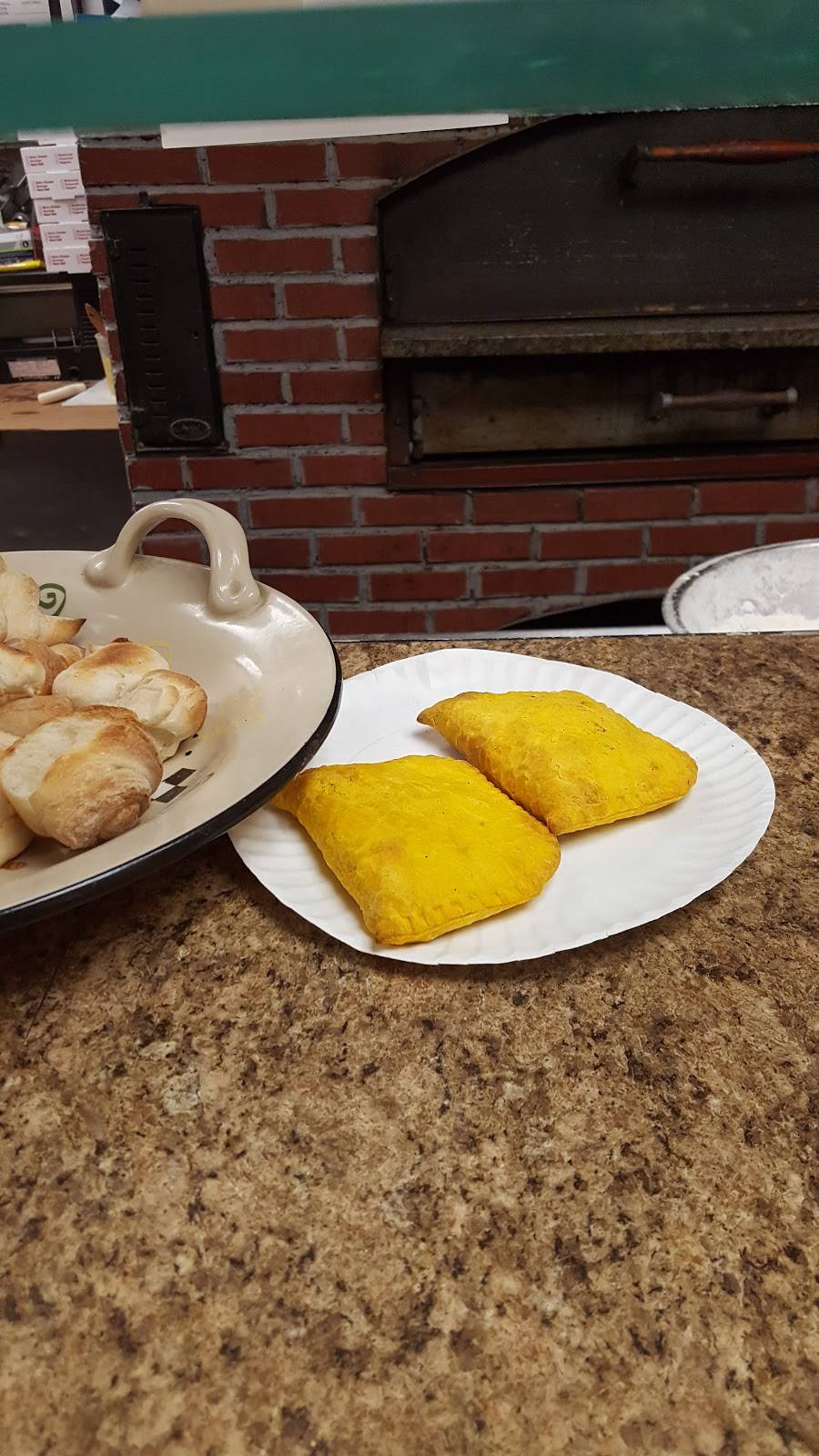 Big PaPas Brick Oven Pizza | restaurant | 2497 PA-611, Scotrun, PA 18355, USA | 5706889000 OR +1 570-688-9000