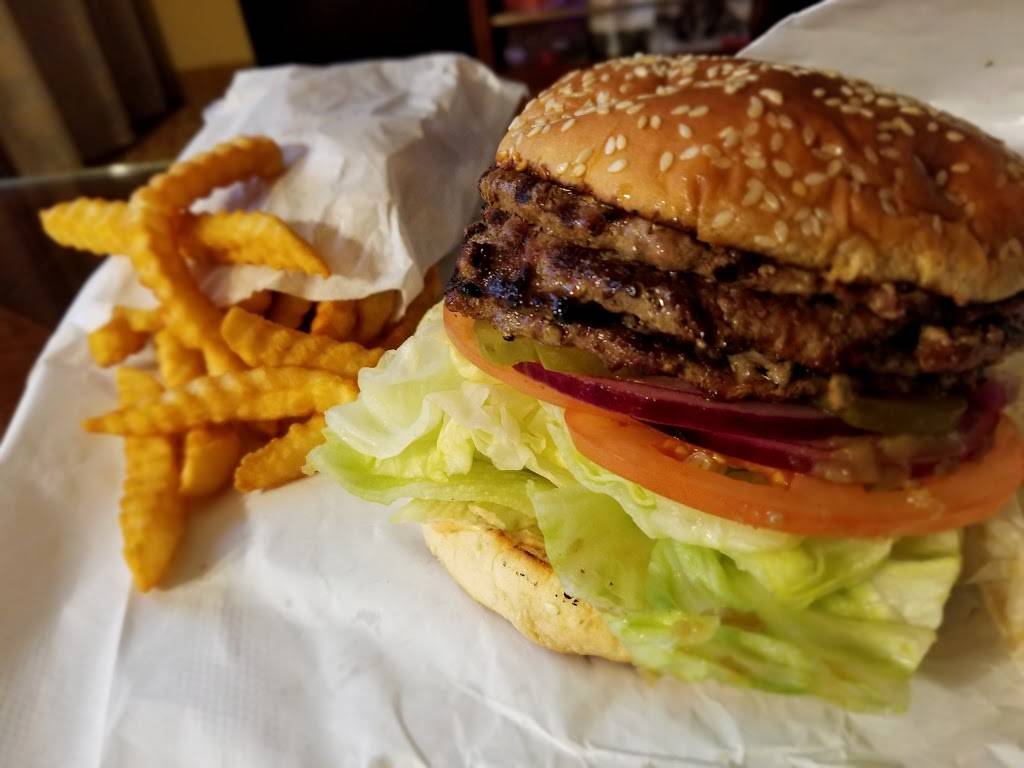 Johns Burgers | restaurant | 3019 F St, Bakersfield, CA 93301, USA | 6613267600 OR +1 661-326-7600