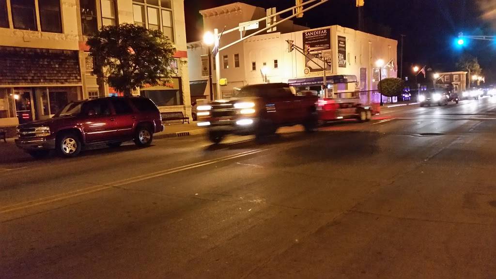 China House | restaurant | 104 W Washington St, Winchester, IN 47394, USA | 7655841286 OR +1 765-584-1286