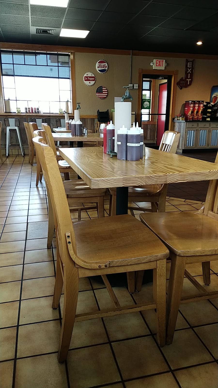 Smokehouse 29 | restaurant | 2818 Wade Hampton Blvd, Taylors, SC 29687, USA | 8646311524 OR +1 864-631-1524