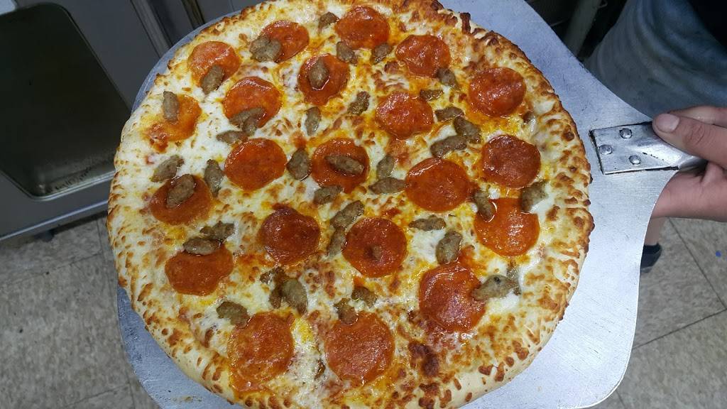 Big Os | meal takeaway | 2104 General Carl W Stiner Hwy, LaFollette, TN 37766, USA | 4235629527 OR +1 423-562-9527