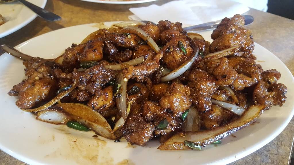 Federick Chinese Restaurant | restaurant | 2515 Hurontario St Unit 112, Mississauga, ON L5A 4C2, Canada | 9052818199 OR +1 905-281-8199