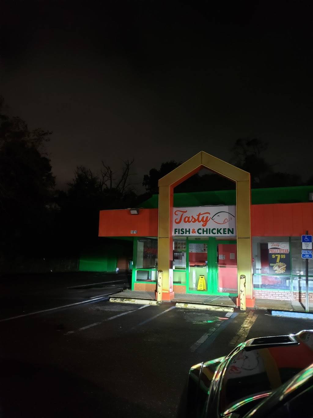 Tasty fish & chicken | restaurant | 1830 Myrtle Ave N, Jacksonville, FL 32209, USA | 9046476361 OR +1 904-647-6361