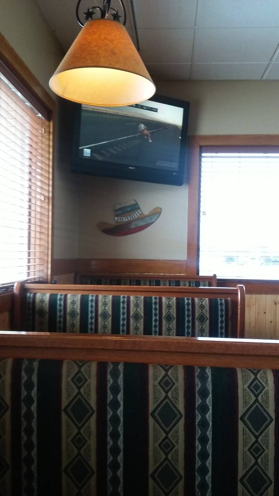 Ponderosa | restaurant | 621 S Mitchell St, Cadillac, MI 49601, USA | 2317793151 OR +1 231-779-3151