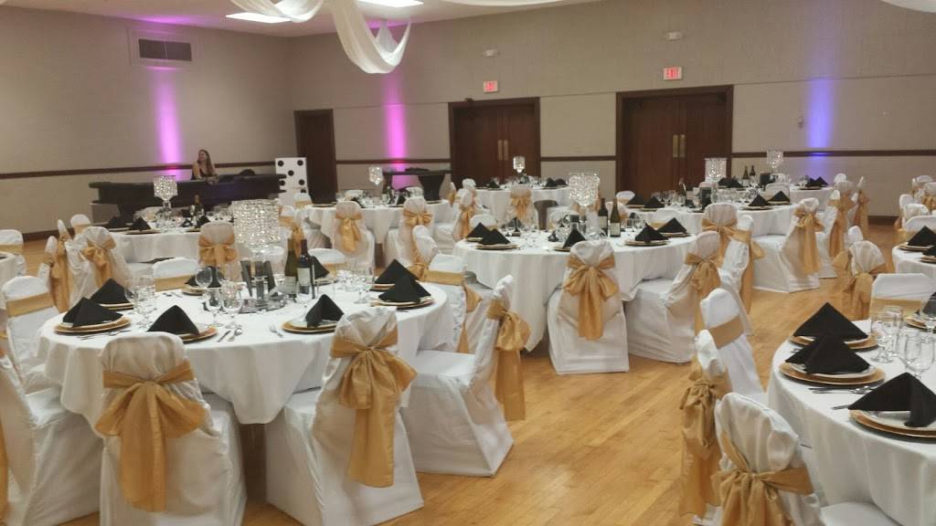 Maggianos Little Italy | restaurant | 189 The Grove Dr Suite Z80, Los Angeles, CA 90036, USA | 3239659665 OR +1 323-965-9665