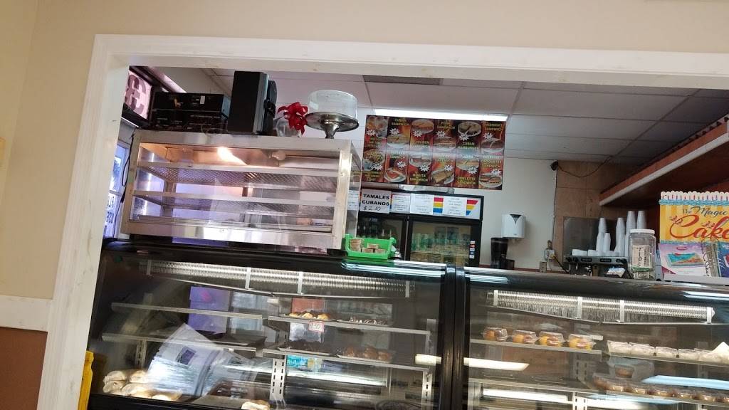 El Caribe Latin Flavor | restaurant | 3917 Palm Beach Blvd, Fort Myers, FL 33916, USA | 2392176153 OR +1 239-217-6153