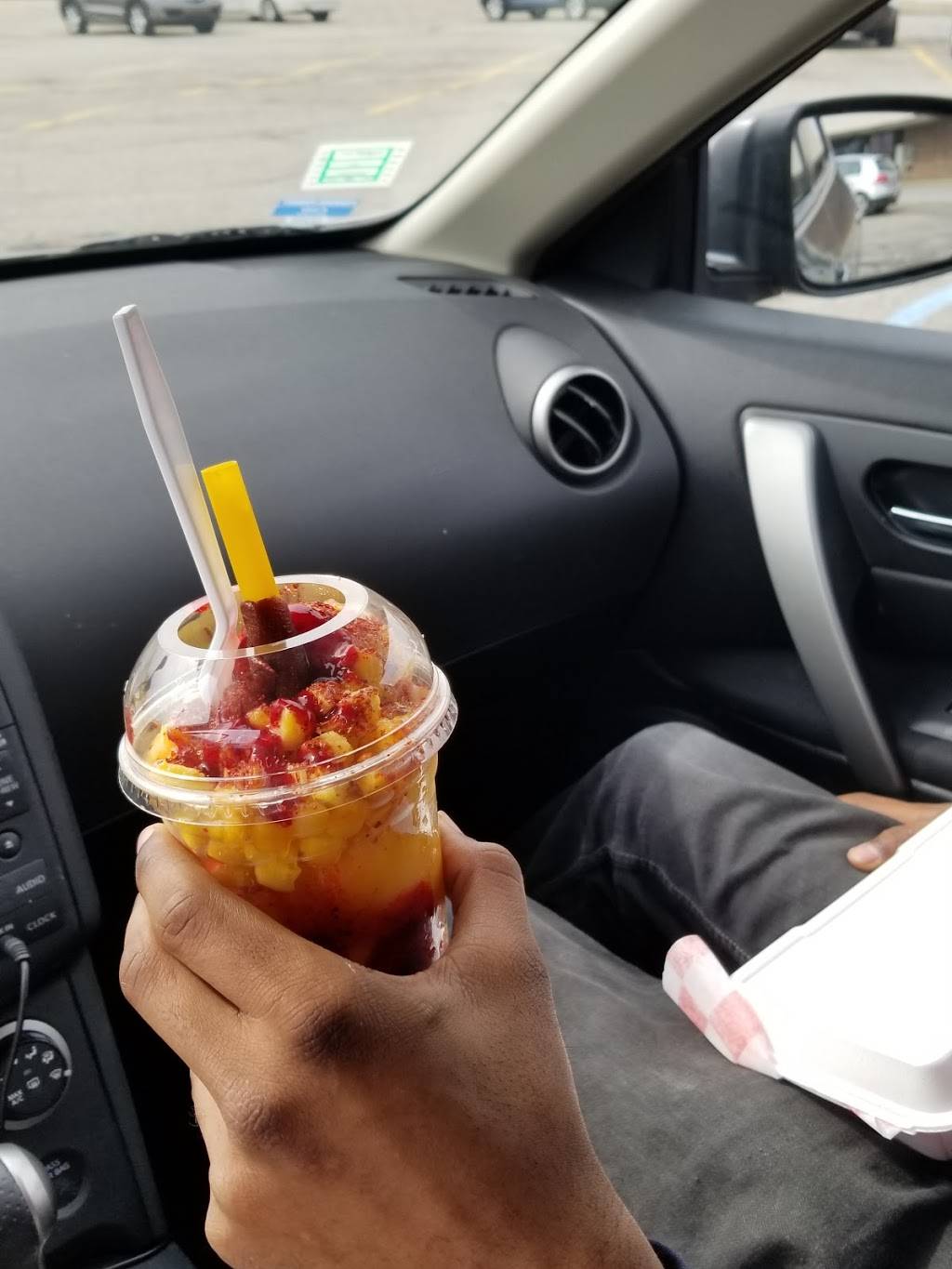 Chile Y Limón | restaurant | 6250 38th St a3, Indianapolis, IN 46254, USA | 3174307474 OR +1 317-430-7474