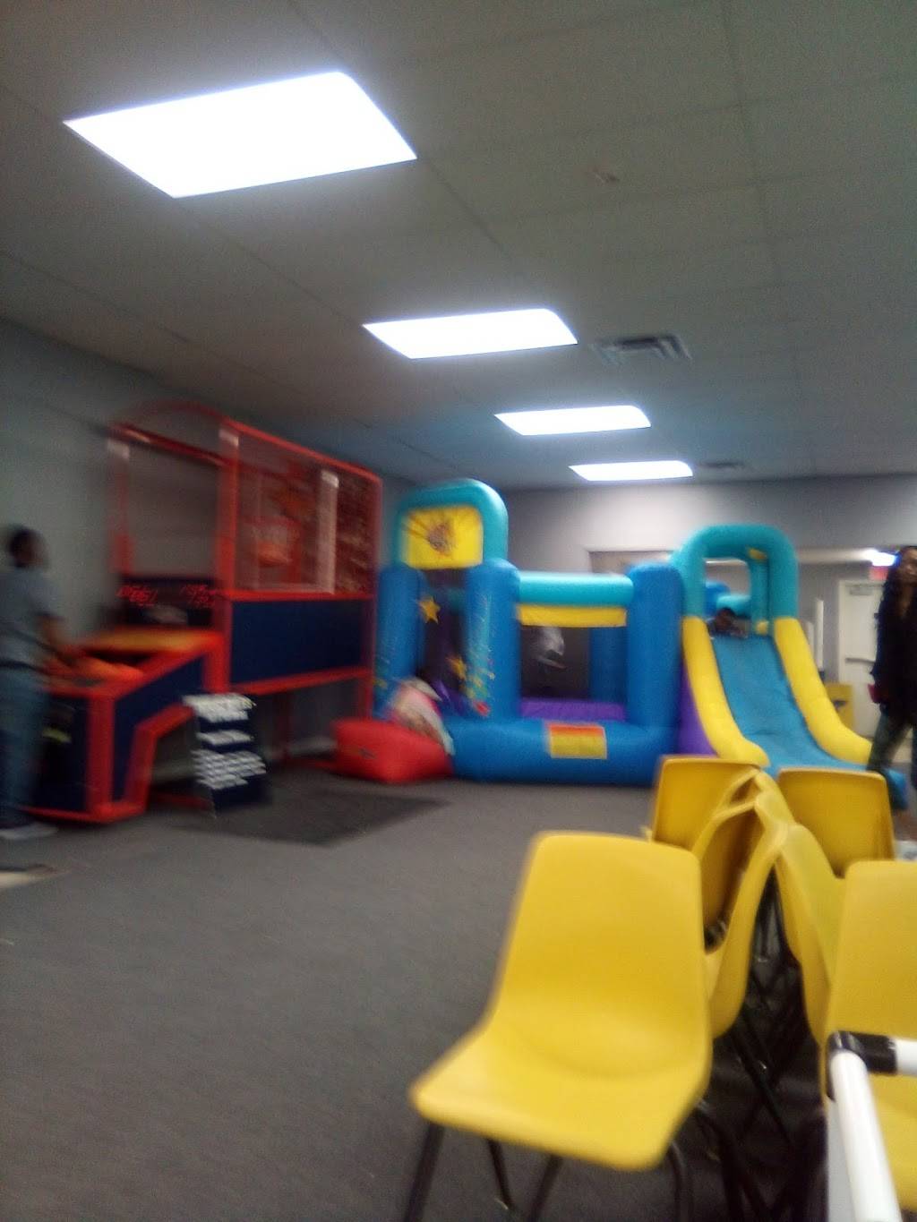 Riverbend Skate | cafe | 508 A W, E Delmar Ave, Alton, IL 62002, USA | 6184338758 OR +1 618-433-8758