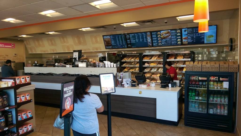 Dunkin | bakery | 8290 W Flagler St, Miami, FL 33144, USA | 3052257135 OR +1 305-225-7135