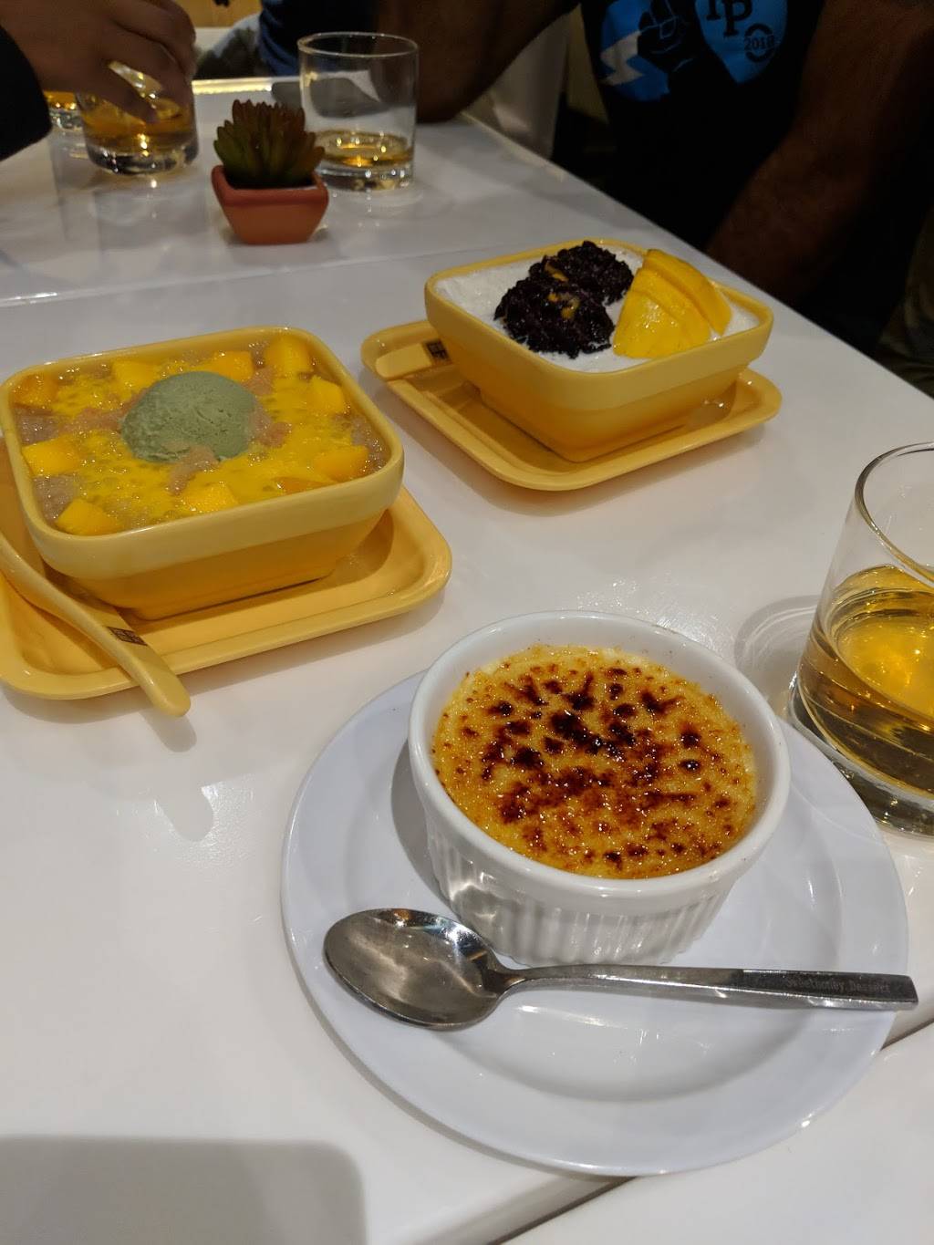 SweetHoney Dessert Milpitas 杏记甜品 | restaurant | 288 Barber Ct, Milpitas, CA 95035, USA | 4084289355 OR +1 408-428-9355