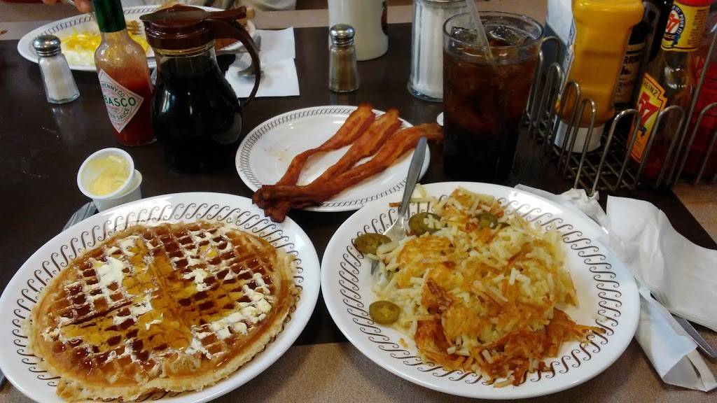 Waffle House | meal takeaway | 1931 St E 60th St, Anderson, IN 46013, USA | 7656497631 OR +1 765-649-7631