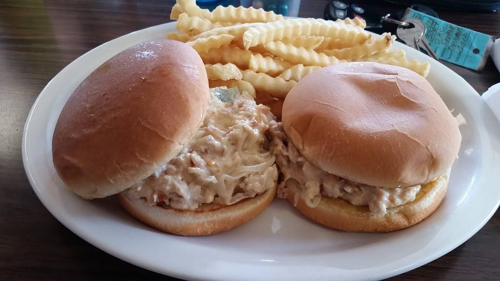 Lauras Corner Cafe | restaurant | 5355 2nd Ave, Pittsville, WI 54466, USA | 7158843100 OR +1 715-884-3100