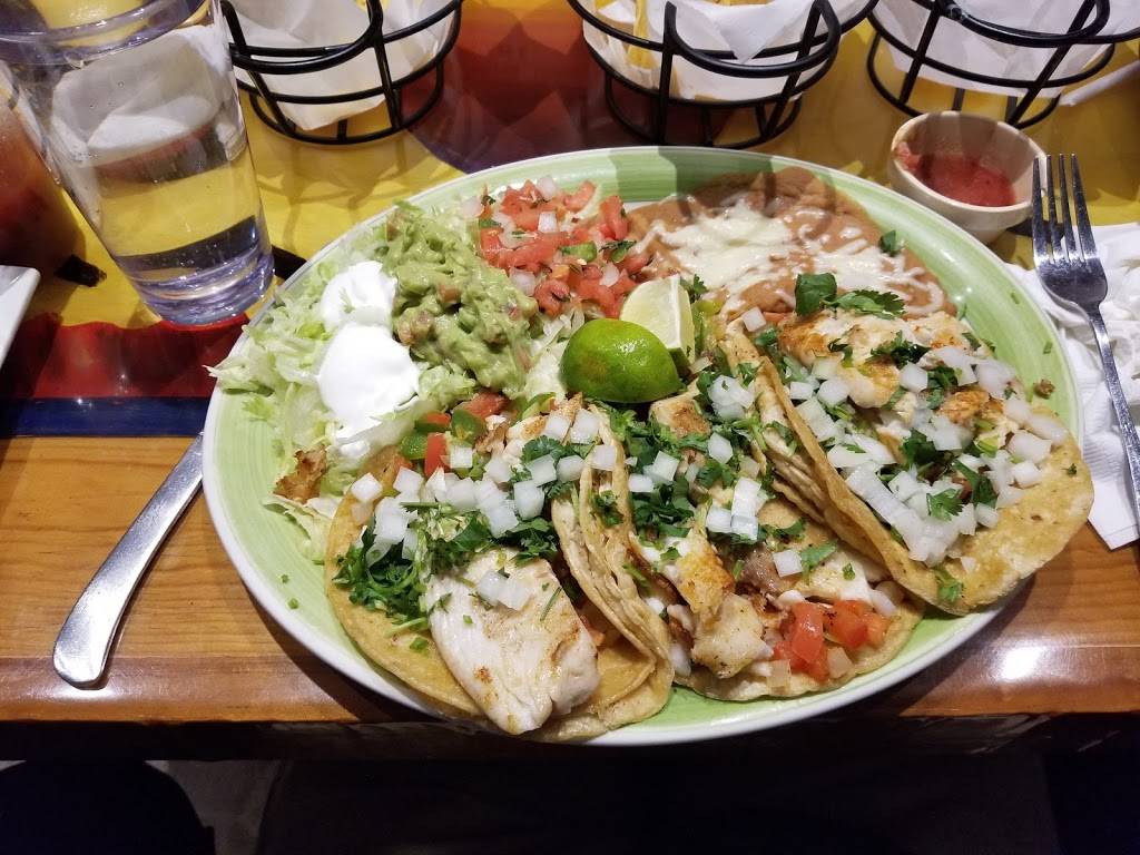 Cocina De Carlos | restaurant | 27072 Carronade Dr, Perrysburg, OH 43551, USA | 4198720200 OR +1 419-872-0200