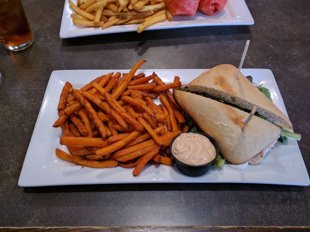 Bobby OBriens | restaurant | 90 Macdonell St, Guelph, ON N1H 4E5, Canada | 5197630043 OR +1 519-763-0043