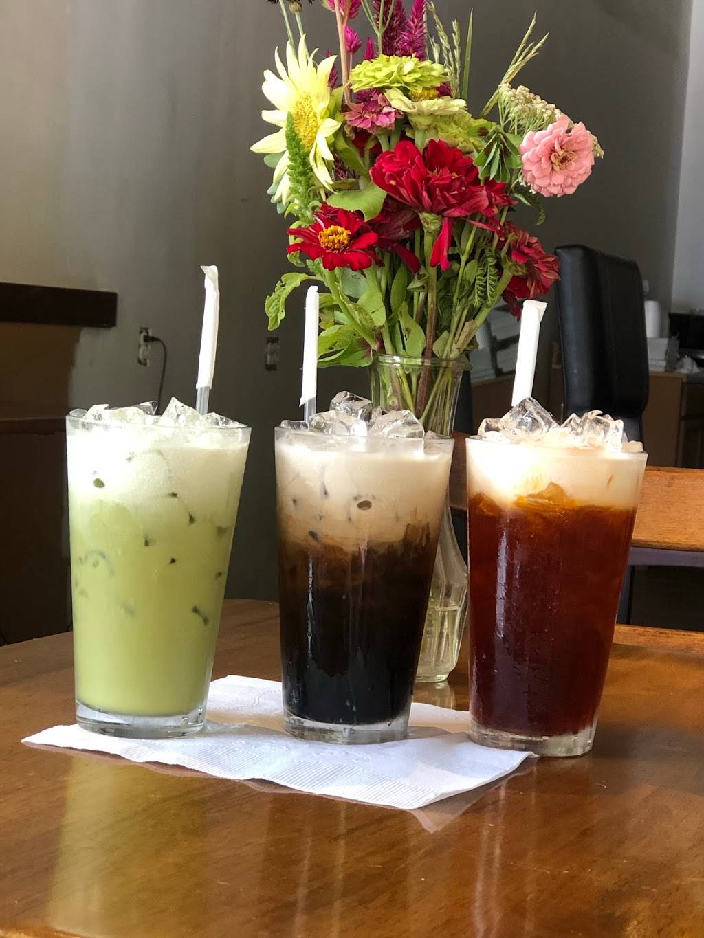 Elephant Thai Restaurant(Shockoe Bottom) | restaurant | 13 N 17th St, Richmond, VA 23219, USA | 8043433934 OR +1 804-343-3934