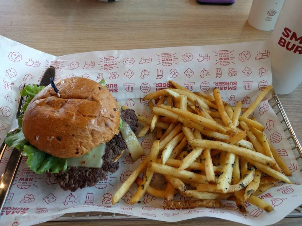 Smashburger | restaurant | 21001 N Tatum Blvd, Phoenix, AZ 85050, USA | 4806646210 OR +1 480-664-6210