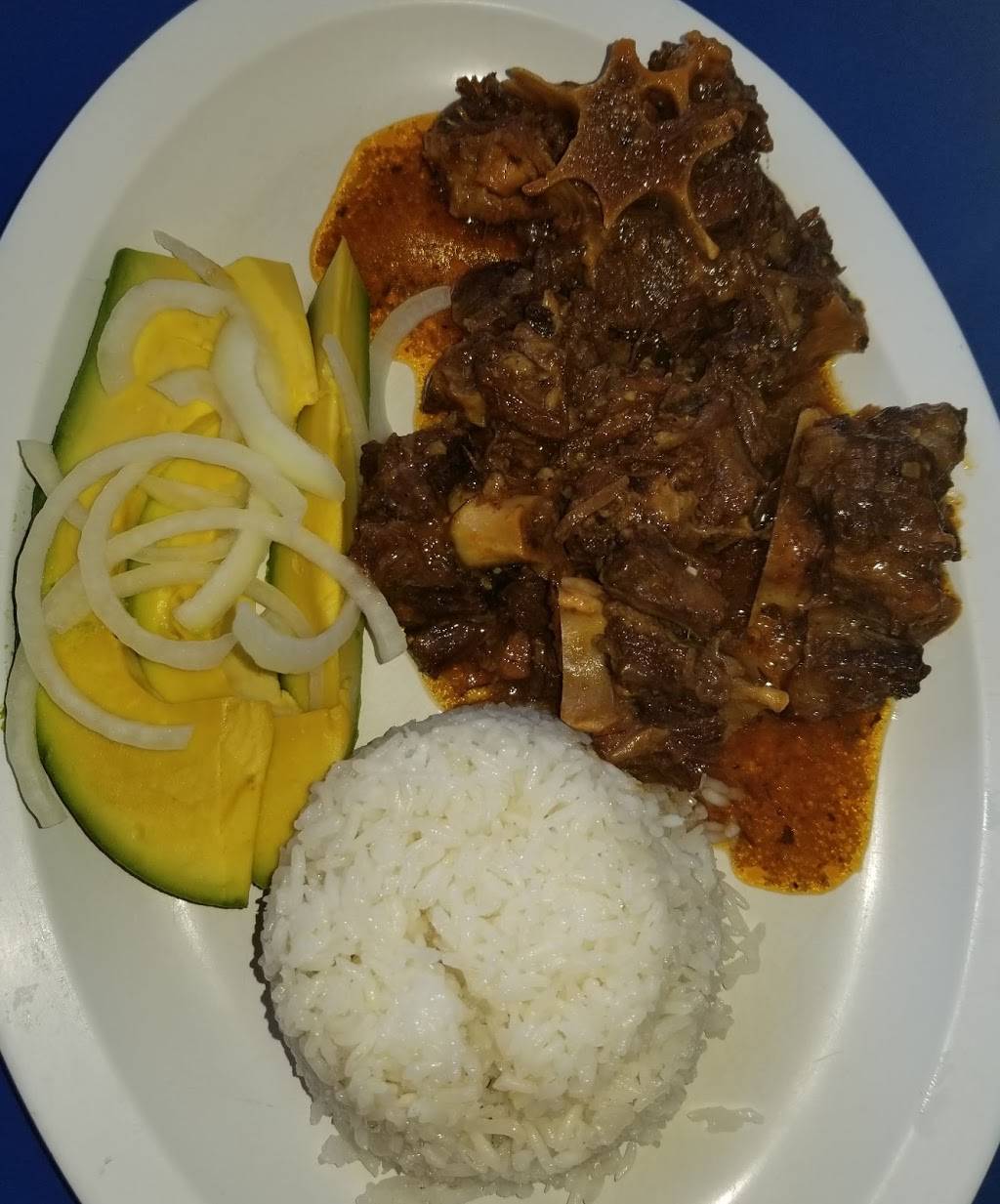 El Canal Cafe | restaurant | 8401 NW South River Dr, Medley, FL 33166, USA | 3058882485 OR +1 305-888-2485