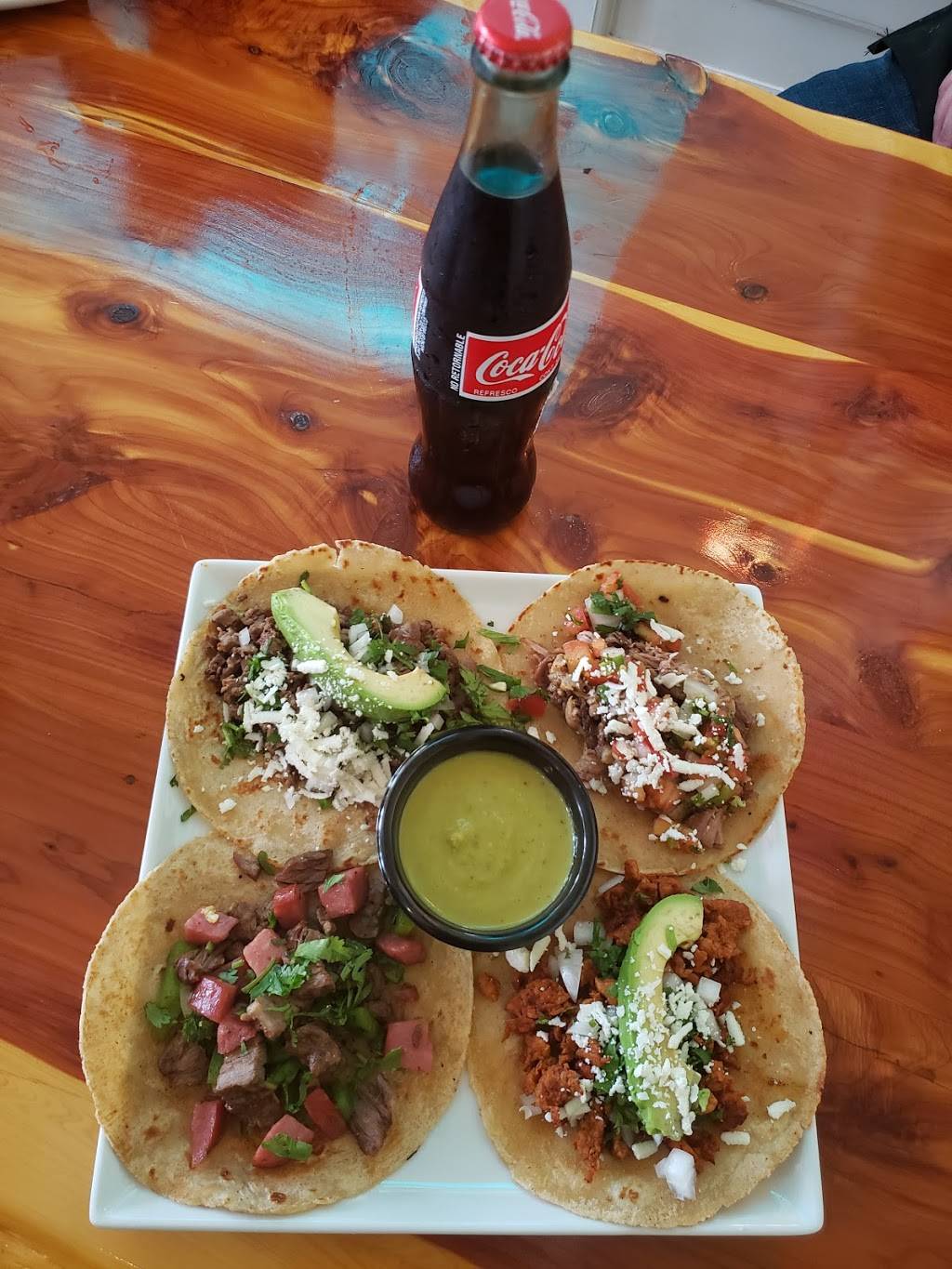 Dos Marys Tex-Mex Bar and Grill | restaurant | 11620 Ranch Rd 620 N, Austin, TX 78750, USA | 5125205398 OR +1 512-520-5398