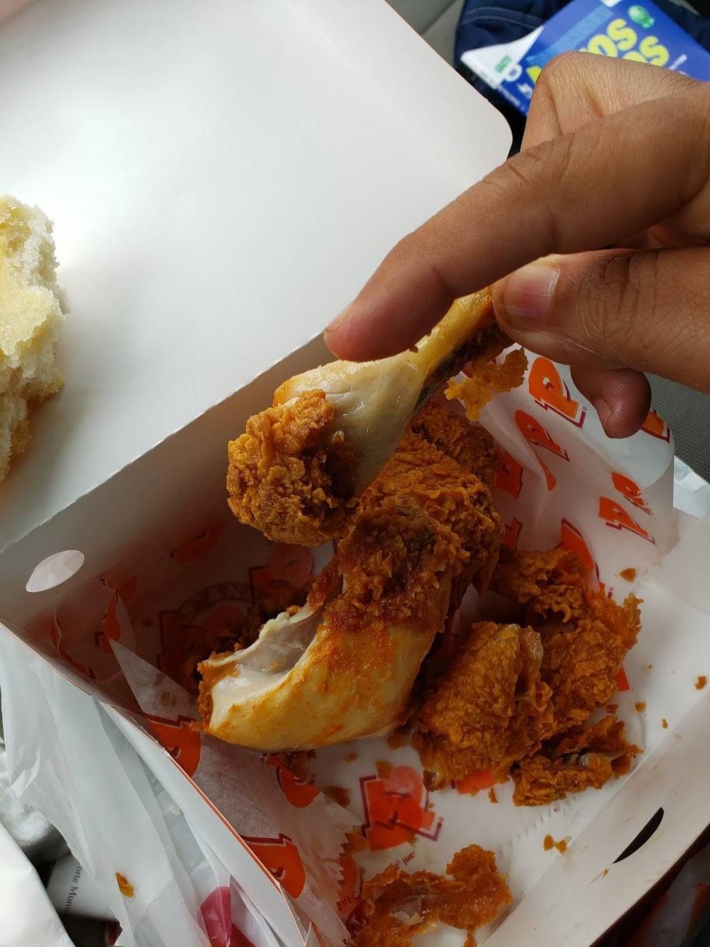 Popeyes Louisiana Kitchen | restaurant | 8519 W Bellfort Blvd, Houston, TX 77071, USA | 7135410026 OR +1 713-541-0026