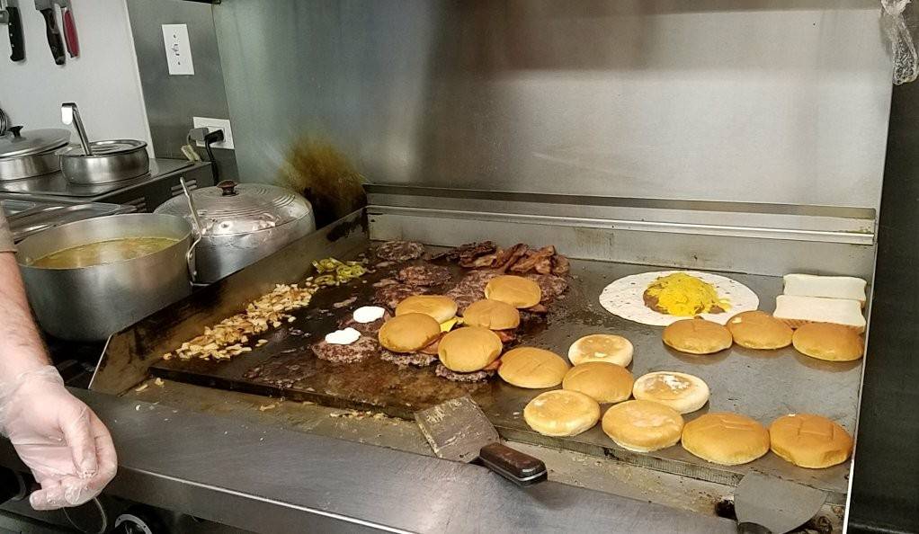 Parshall Inn | restaurant | 146 1st St, Parshall, CO 80468, USA | 9707253476 OR +1 970-725-3476