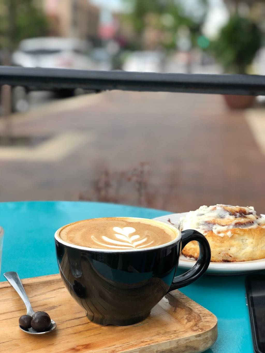 The Classic Cup Cafe | cafe | 301 W 47th St, Kansas City, MO 64112, USA | 8167531840 OR +1 816-753-1840