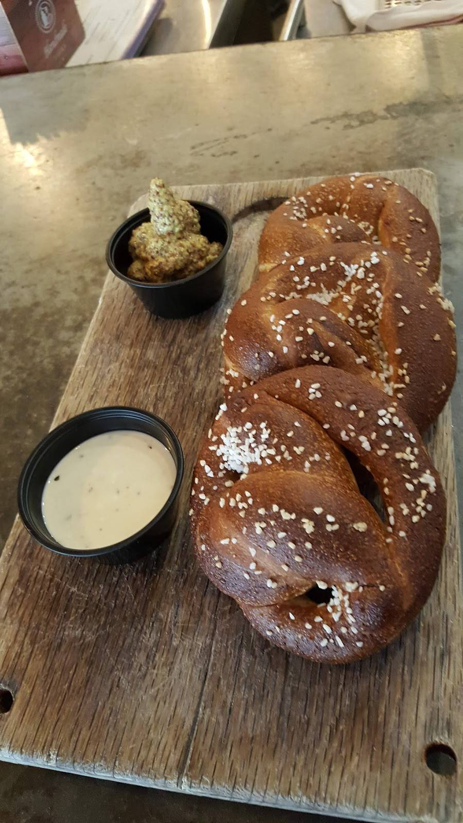 LUCK (Local Urban Craft Kitchen) | restaurant | 3011 Gulden Ln #112, Dallas, TX 75212, USA | 4692500679 OR +1 469-250-0679