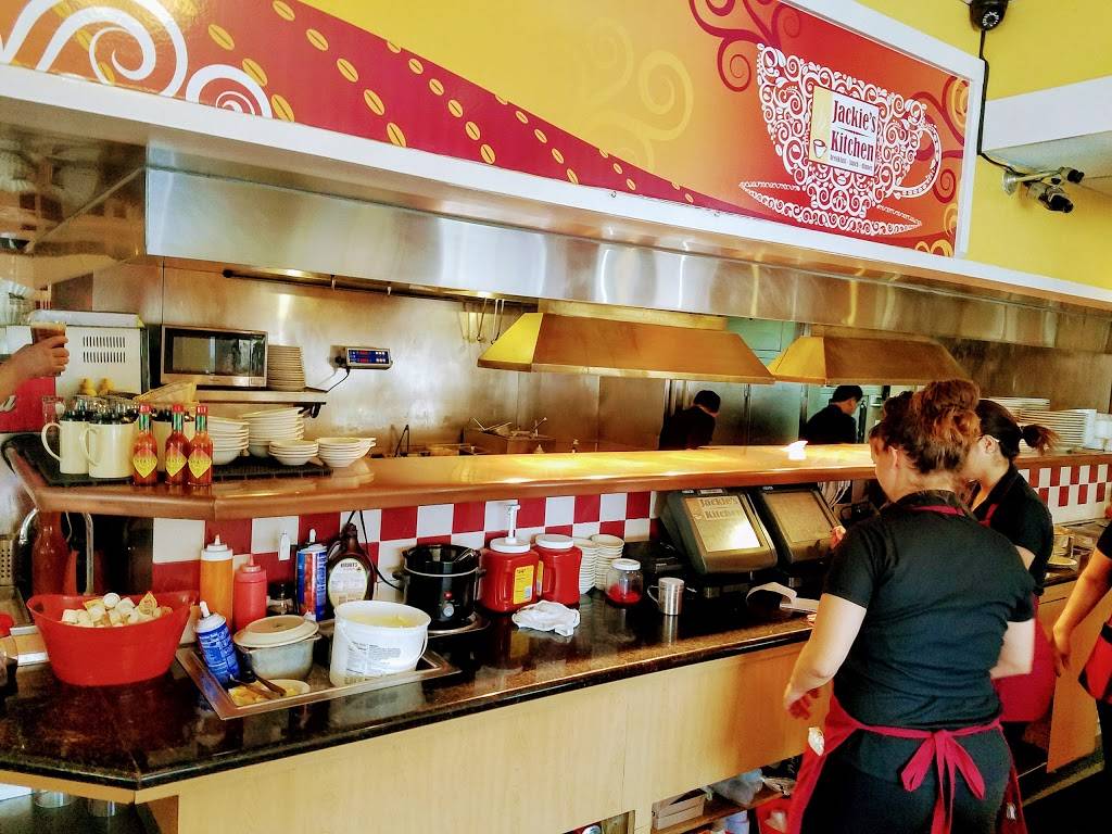 Jackies Kitchen | restaurant | 2210 Mangum Rd, Houston, TX 77092, USA | 7136811916 OR +1 713-681-1916